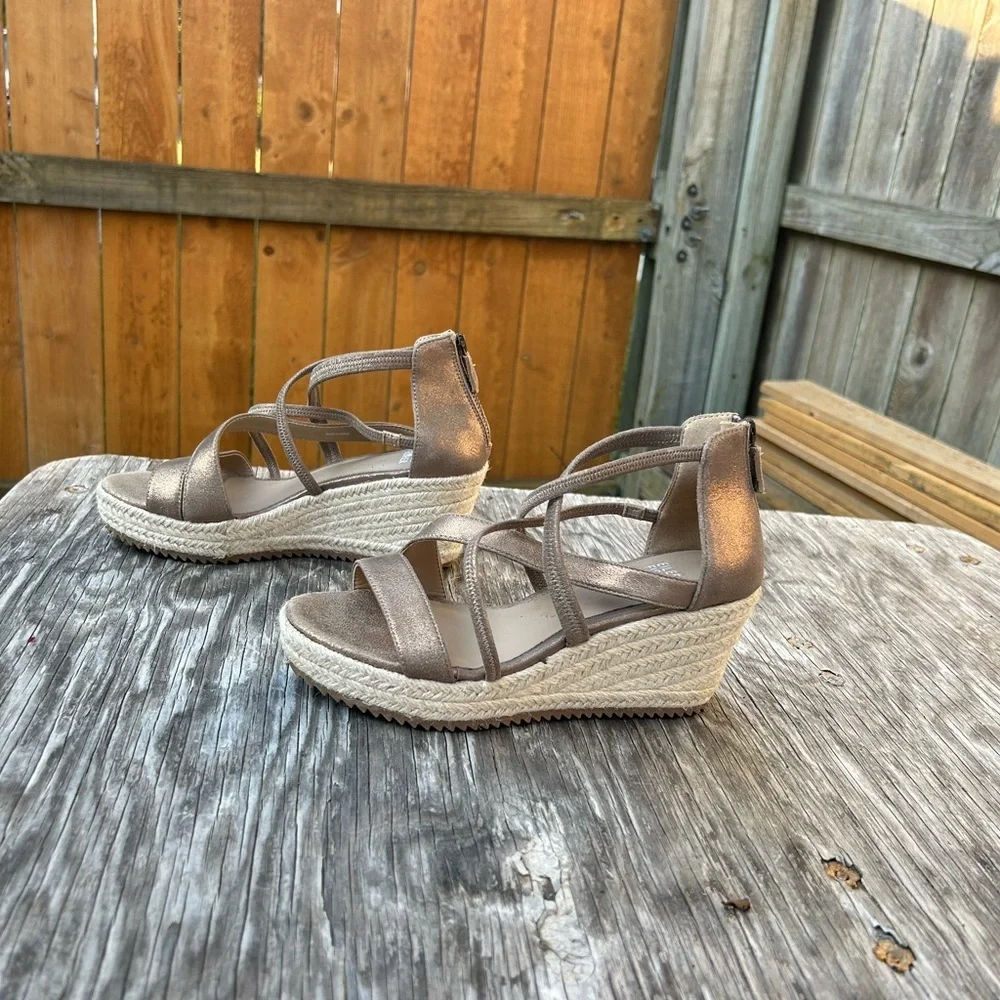 Eileen Fisher Wanda Espadrille Wedge‎ Sandal Metallic Leather Size 6.5